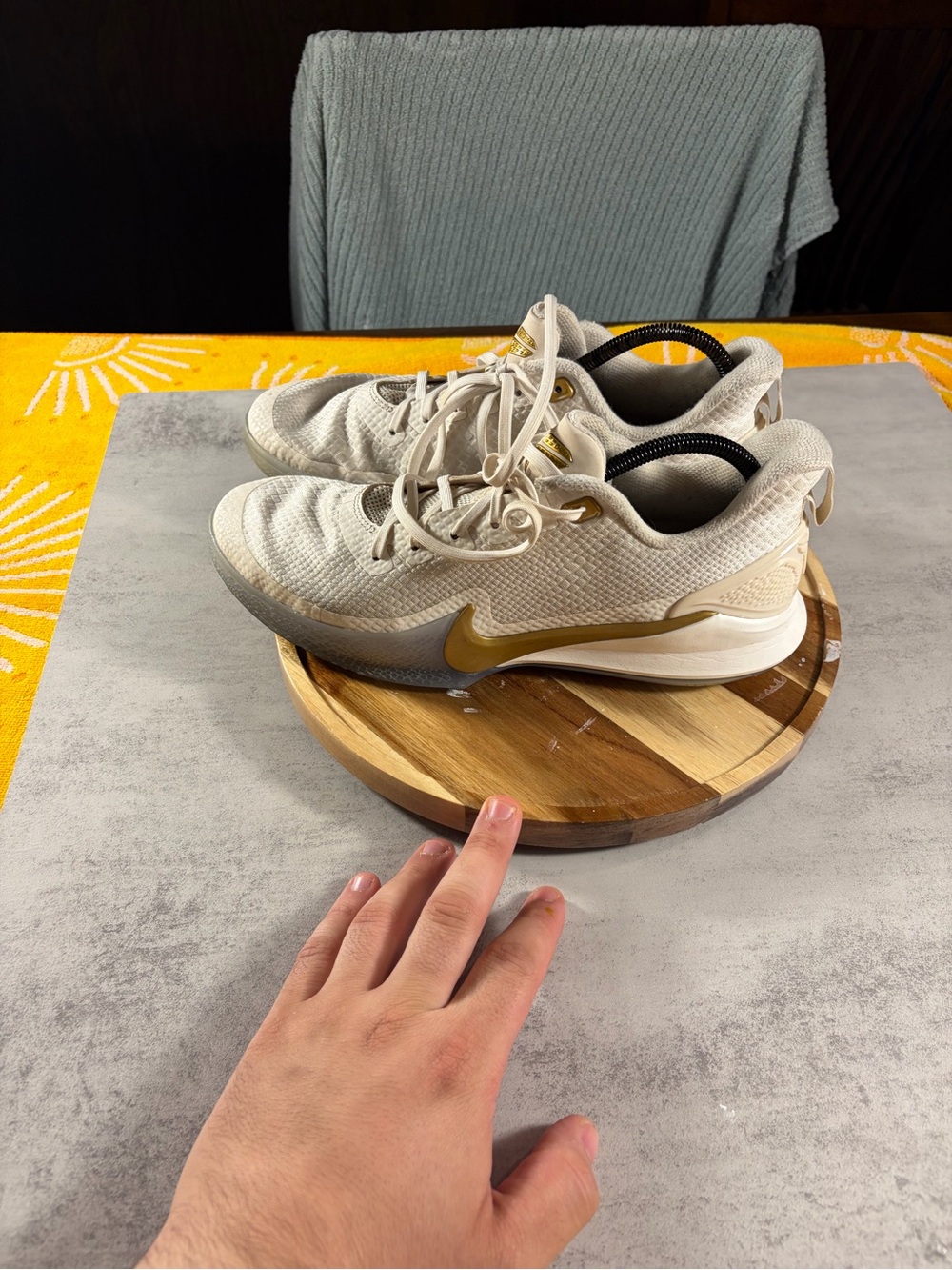 Nike Mamba Focus Kobe Phantom Metallic Gold Men Sneaker  AJ5899-004 SZ: 10.5
